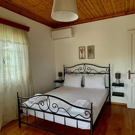 Tatil Evi Anesis Asprogerakata